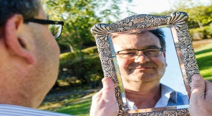 haunted mirror